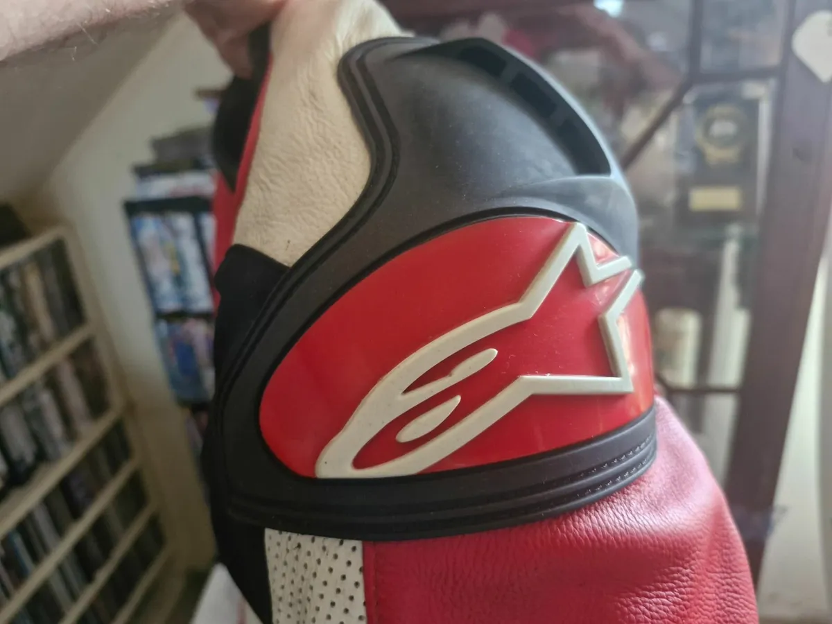 Motorbike Alpinestars leather jacket - Image 2