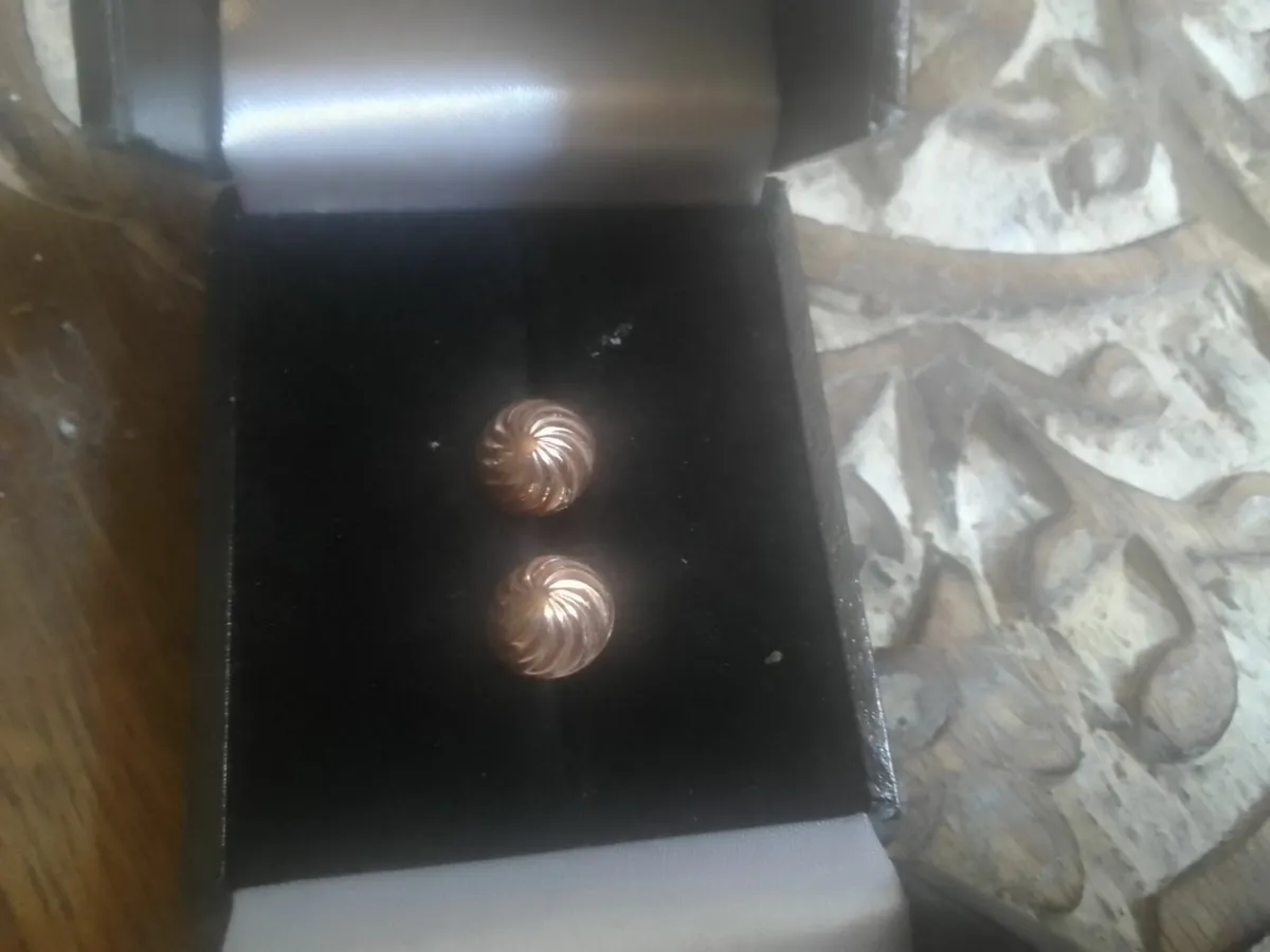 9ct ROSE GOLD ROUND BUTTON STUD EARRINGS NEW - Image 3