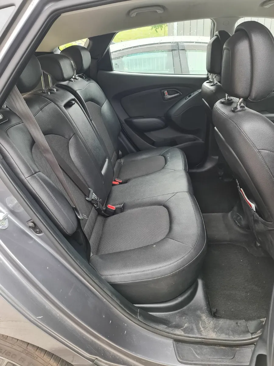 Hyundai ix35 2015  Executive - Image 2