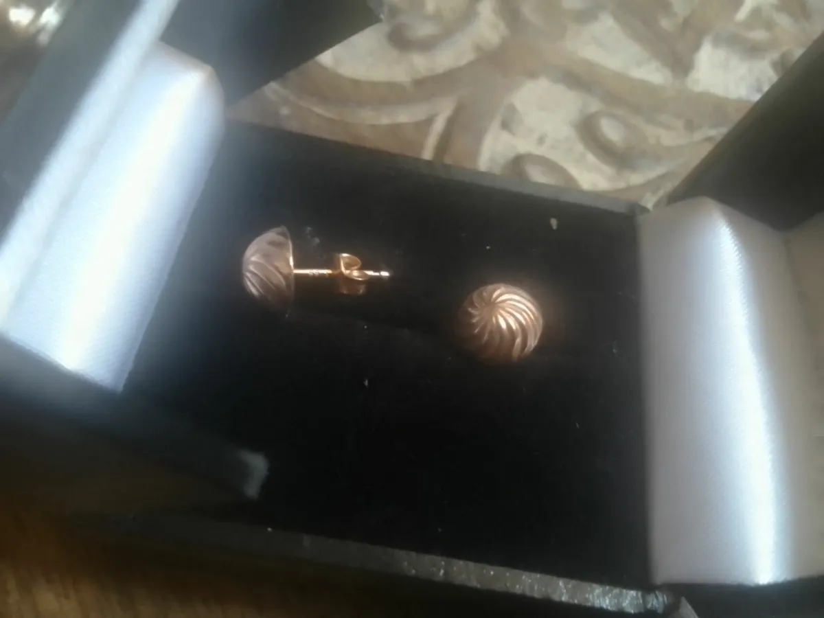 9ct ROSE GOLD ROUND BUTTON STUD EARRINGS NEW - Image 4