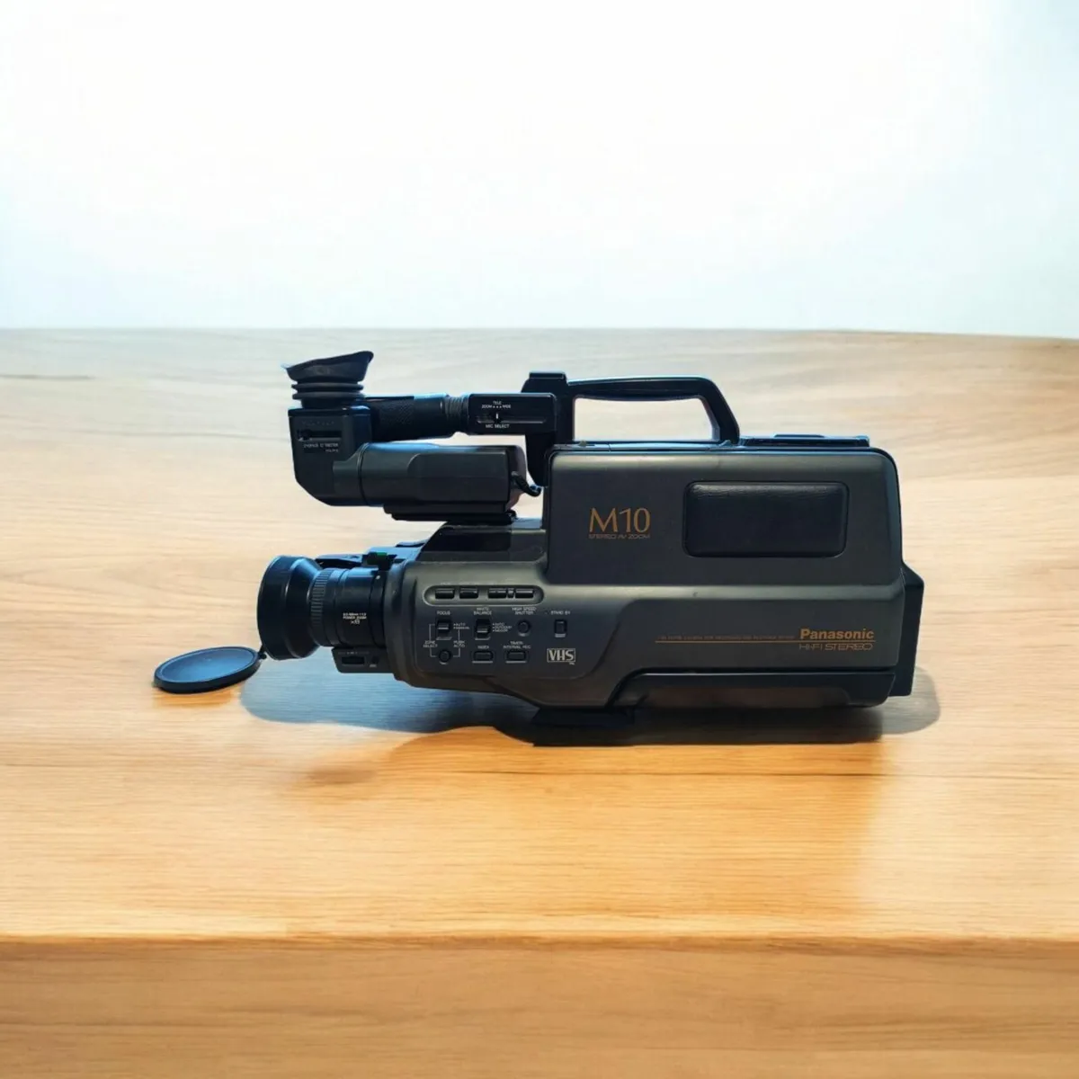 Panasonic M10 Stereo AV Zoom VHS, HI-Fi Stereo - Image 1
