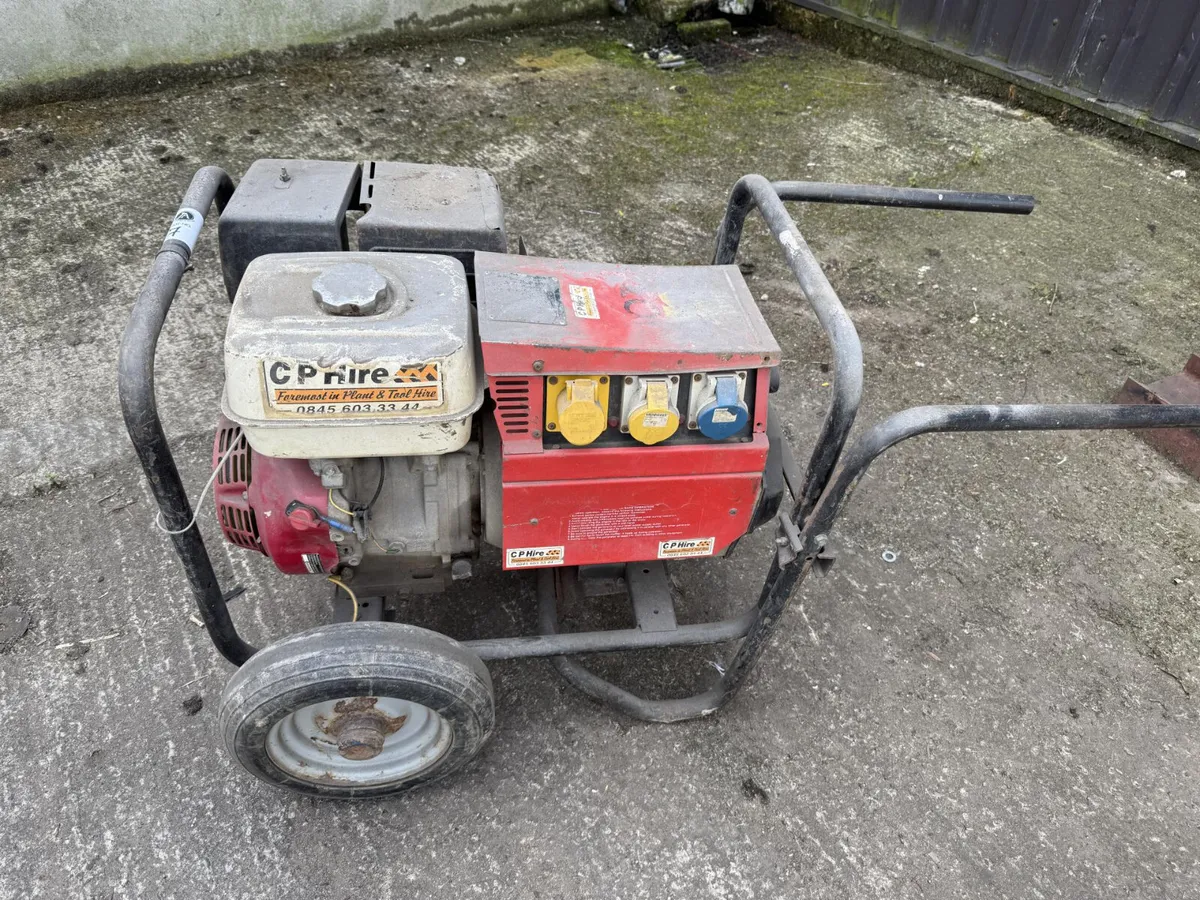 Site Generator Online Auction** - Image 1