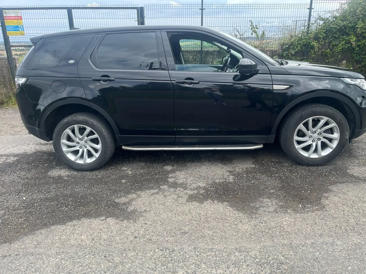 Land Rover Discovery Sport Automatic - Image 4