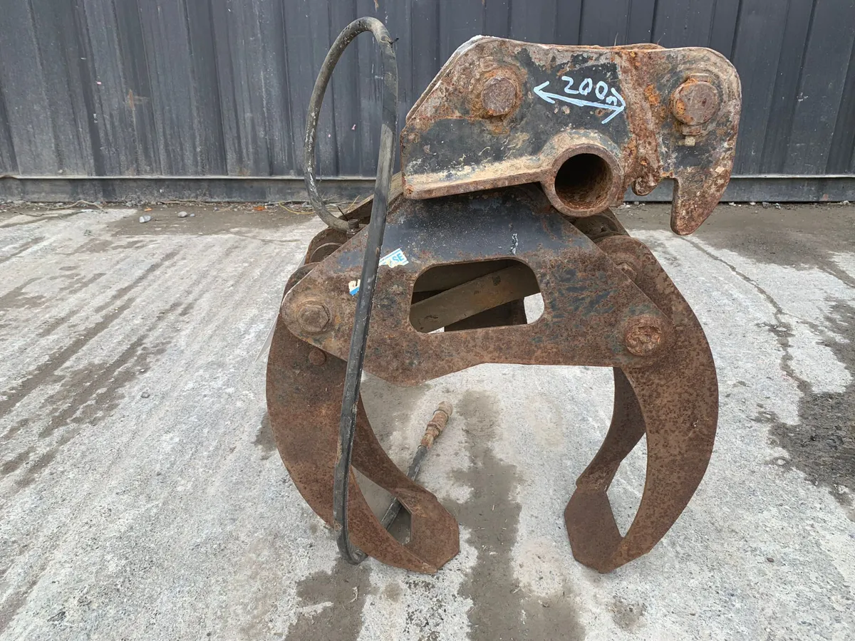 Log Grab – Suits 6 Ton Digger - Image 2