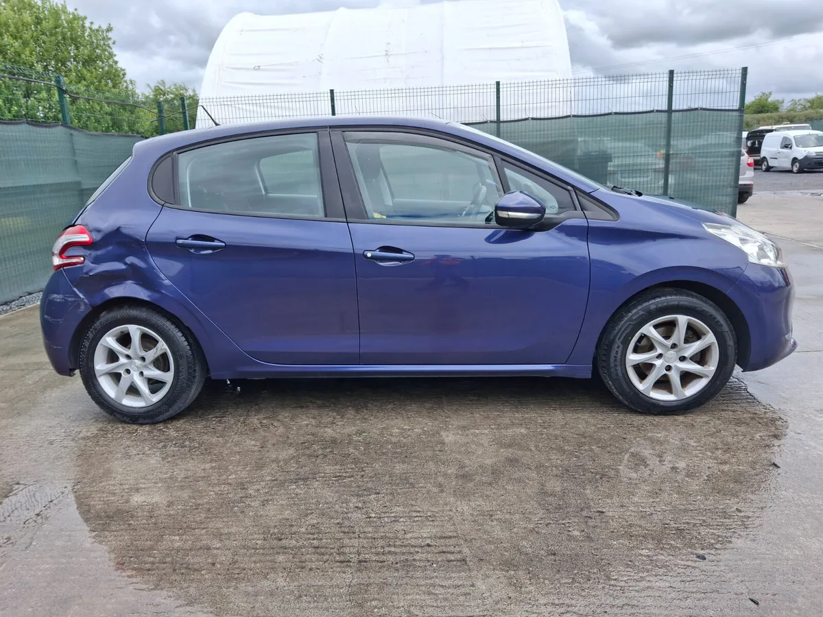 2015 Peugeot 208 Active 1.4 Diesel - Image 2