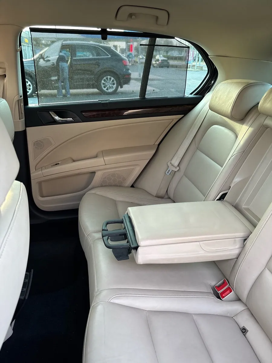 Skoda Superb 2014 - Image 4