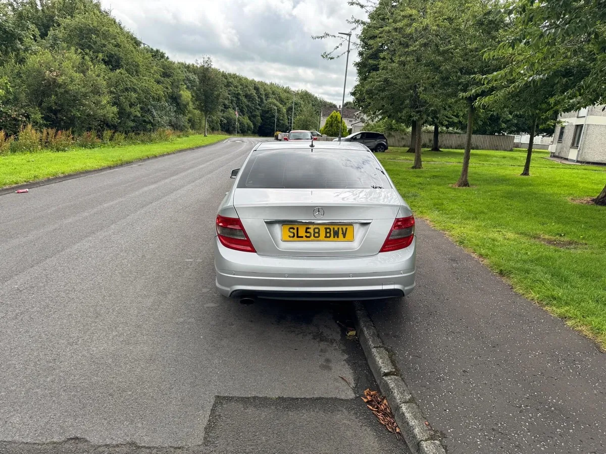 Mercedes c class 2008 - Image 3