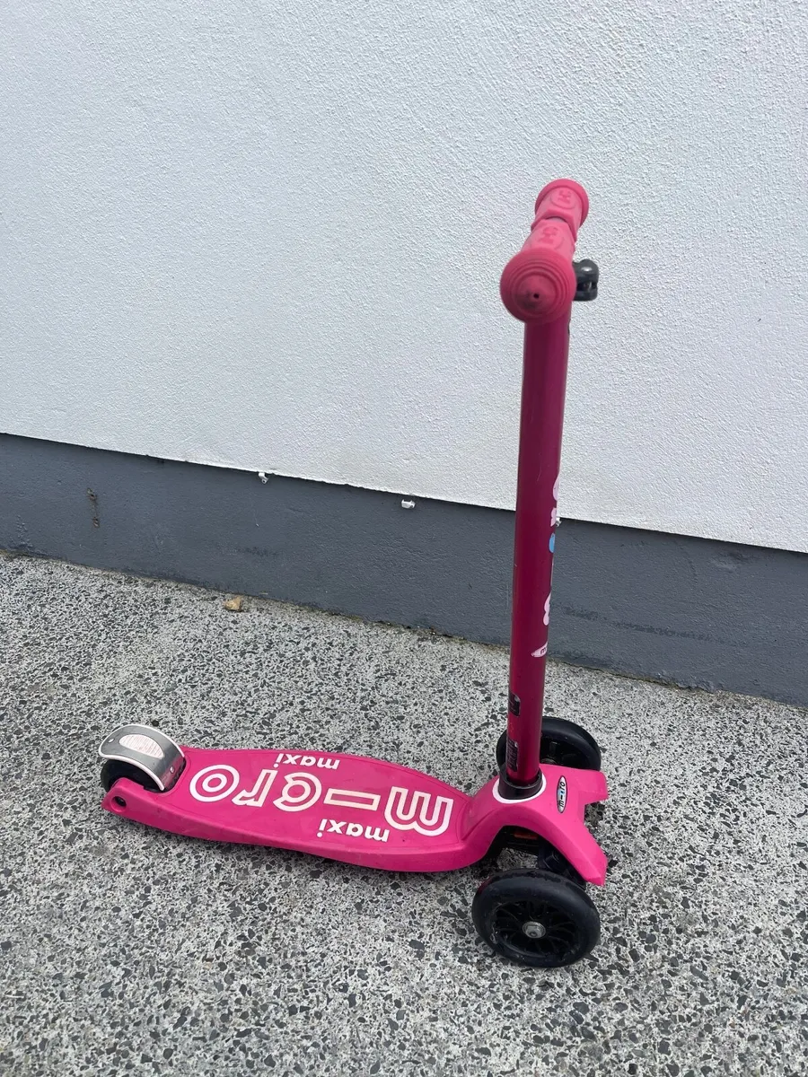 Micro Maxi Scooter Pink - Image 2