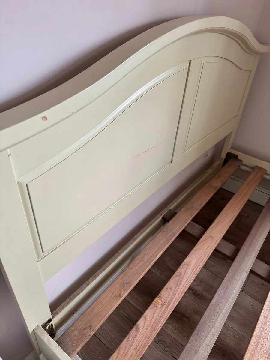 Double Bed - Image 2