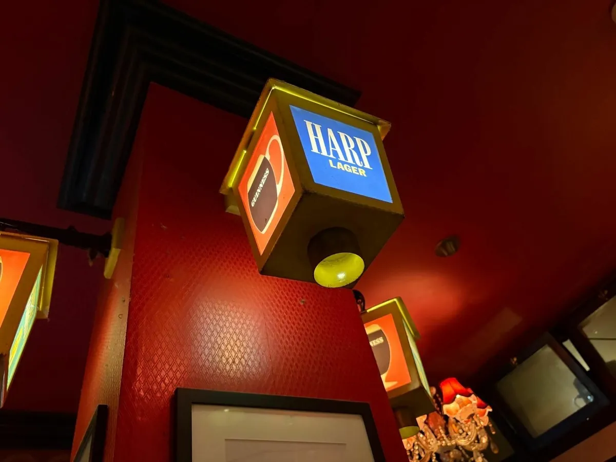 Looking to buy lights for a pub - Image 2
