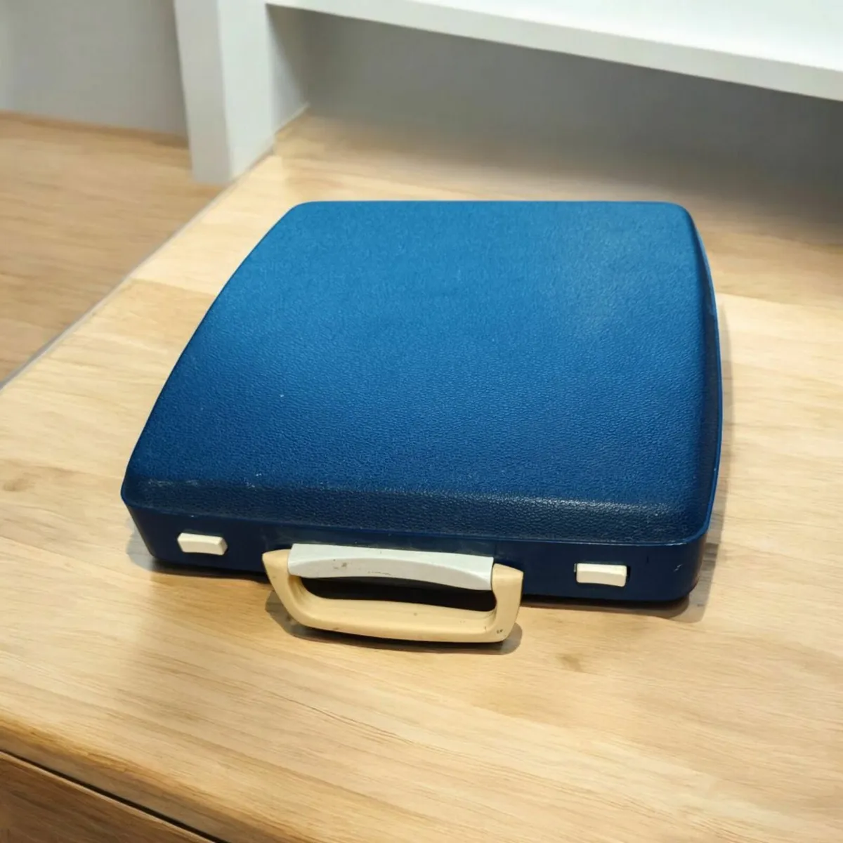Smith-Corona Calypso SCM Typewriter - Image 2