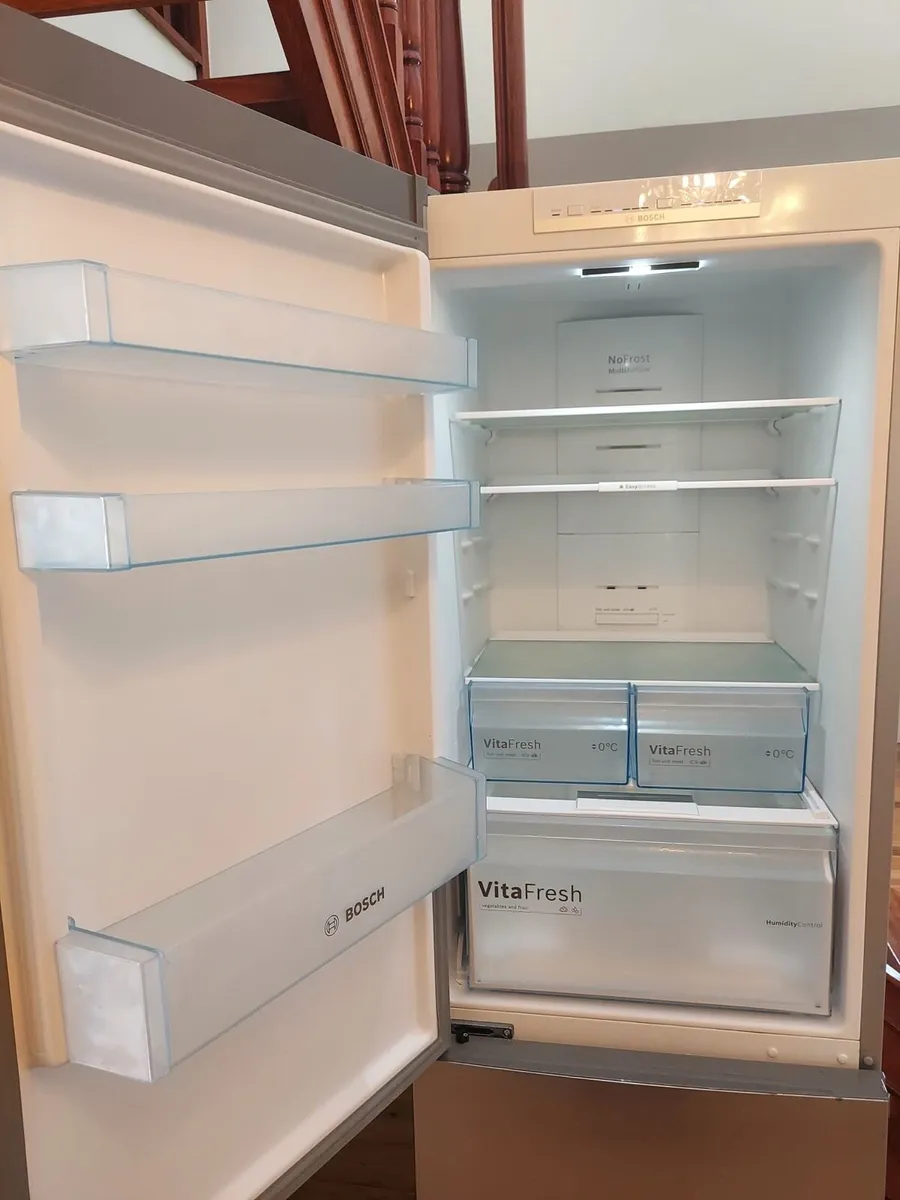 Bosch Frost Free Fridge Freezer - Image 3