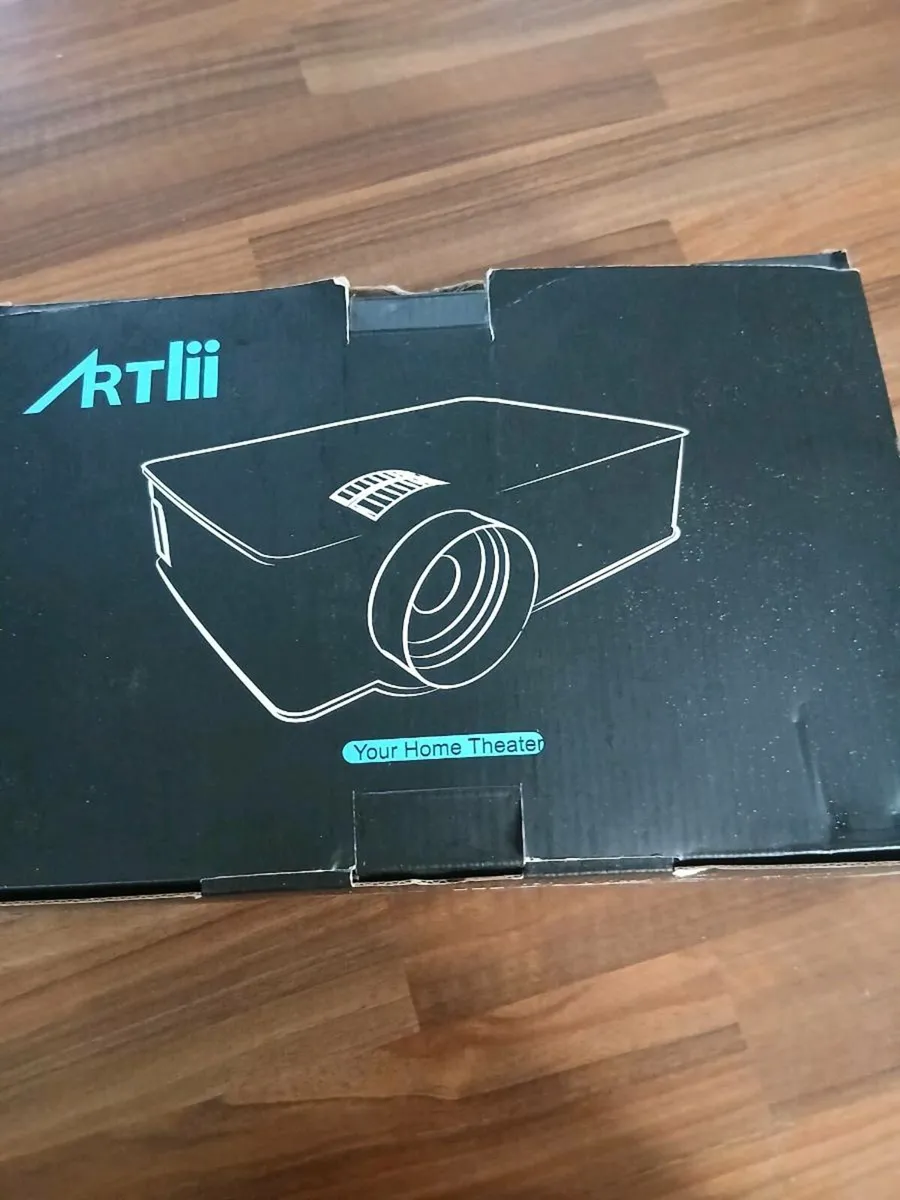 Artlii home theatre projector - Image 2