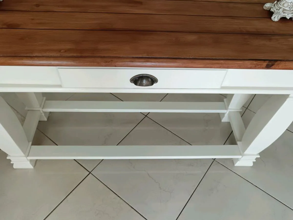 Console table - Image 3