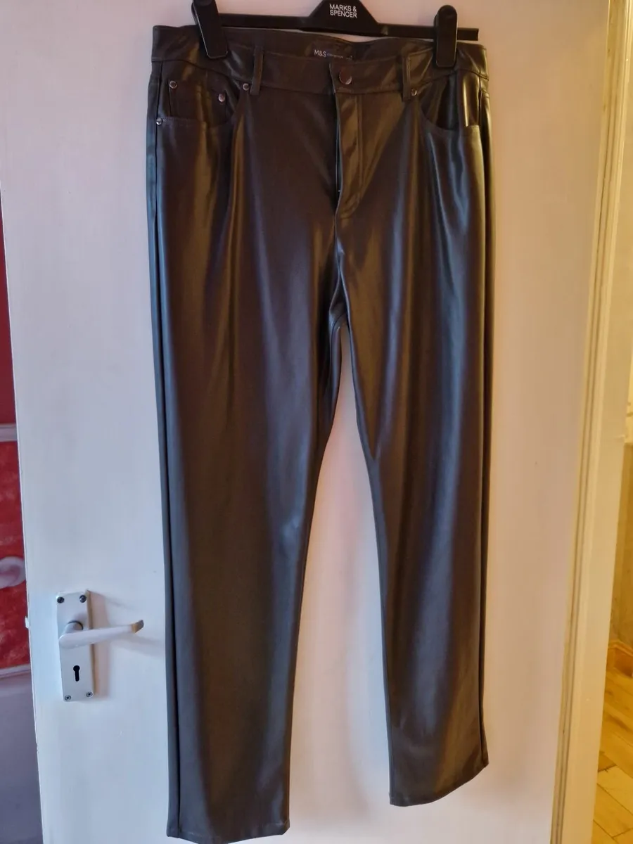 1500 worth of ladies  clothing  Selling for 500 - Image 1