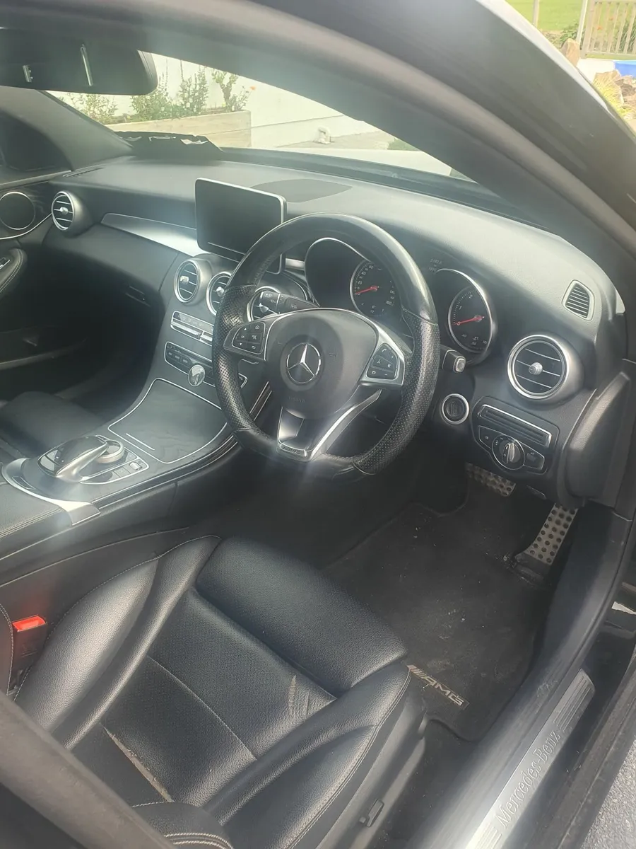 Mercedes-Benz C220 AMG 2017 - Image 2