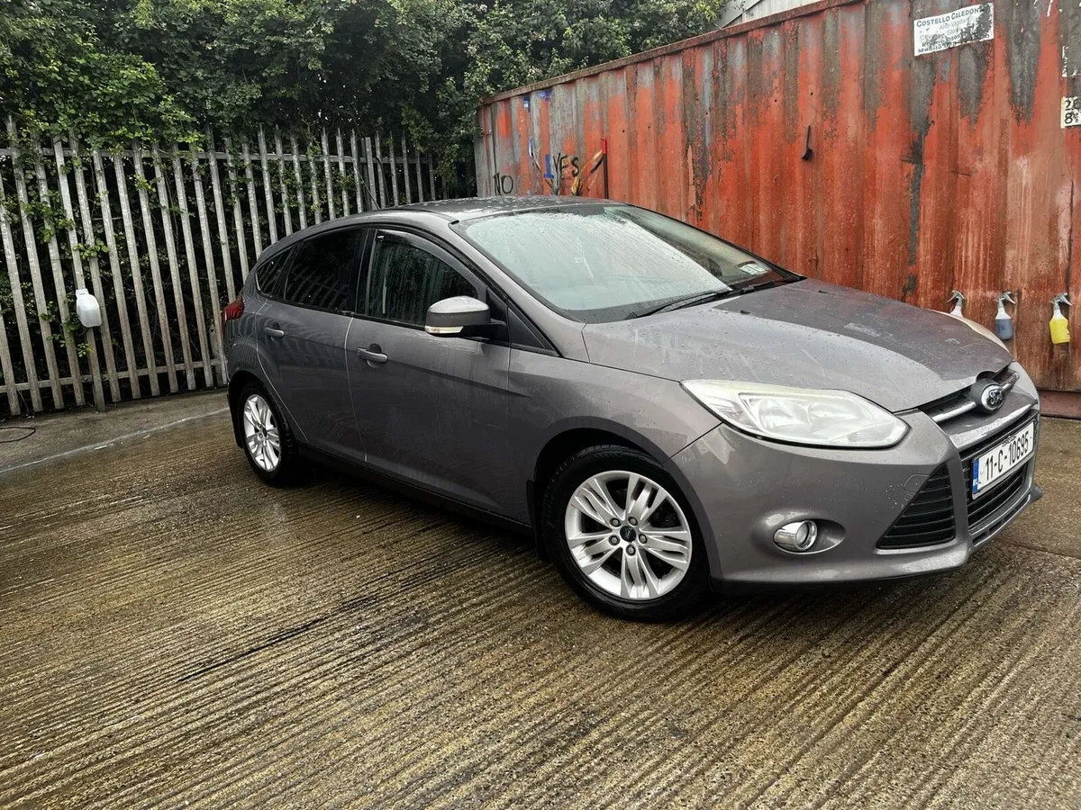 2011 Ford Focus 1.6 Full years test - Image 3