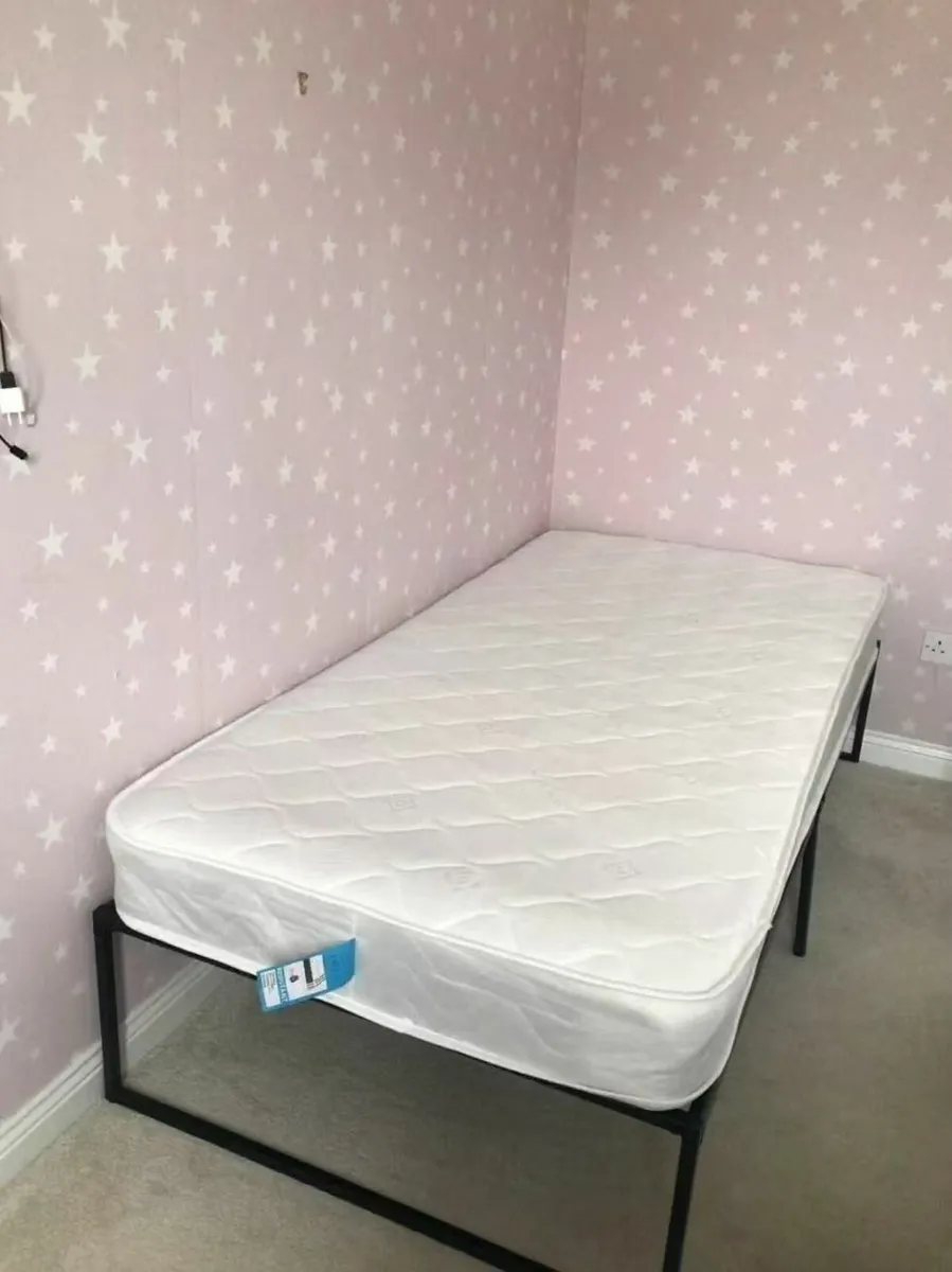 mattress and bed frame - Image 1
