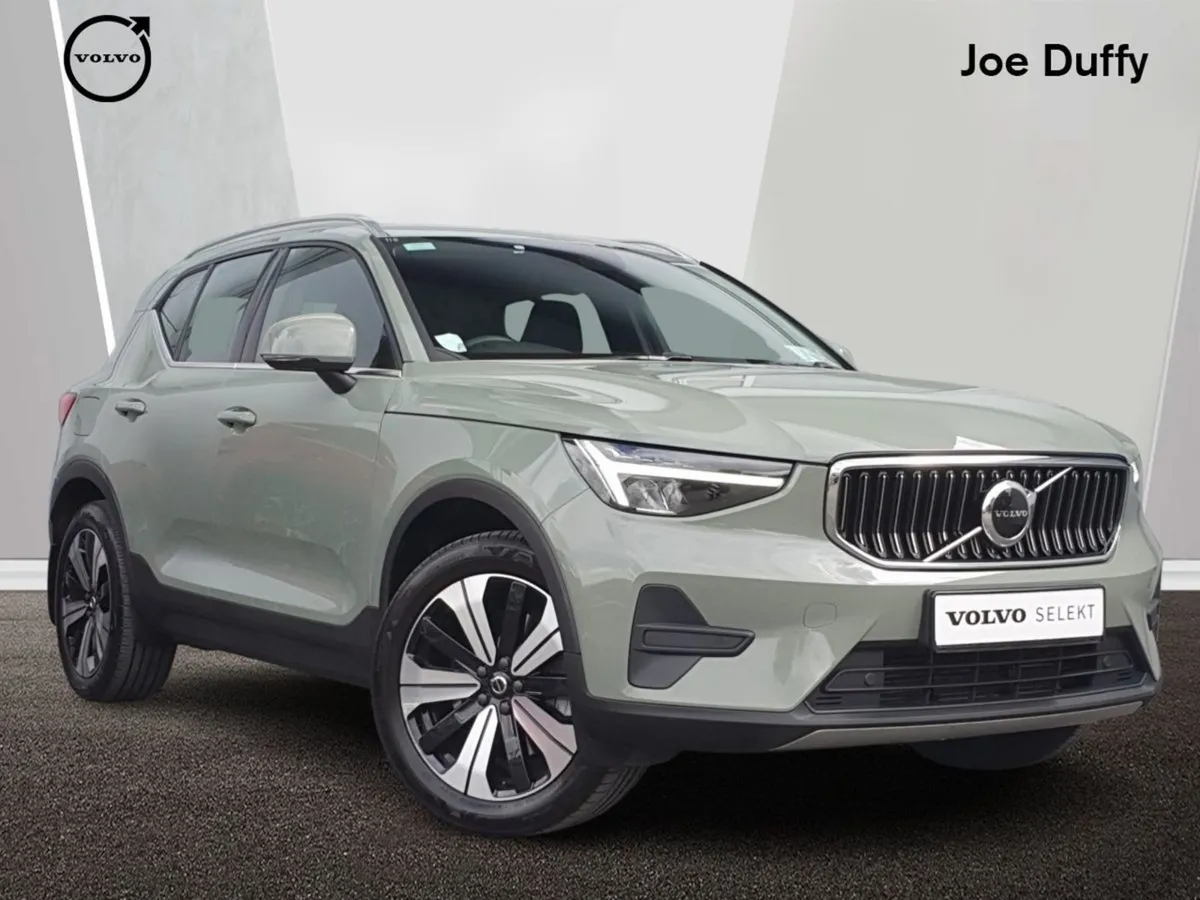 Volvo XC40 Plus Bright T4 Phev - Image 1