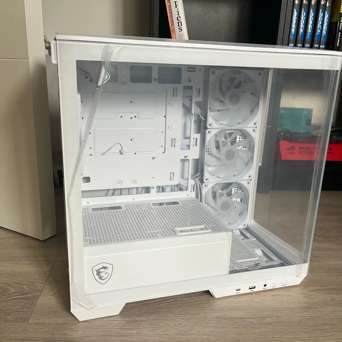 MSI Mag Pano M100R PZ gaming case - Image 2