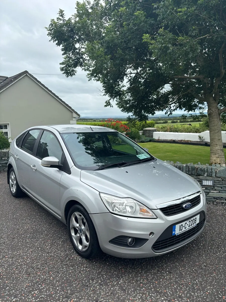 Ford Focus 2010 - Image 1