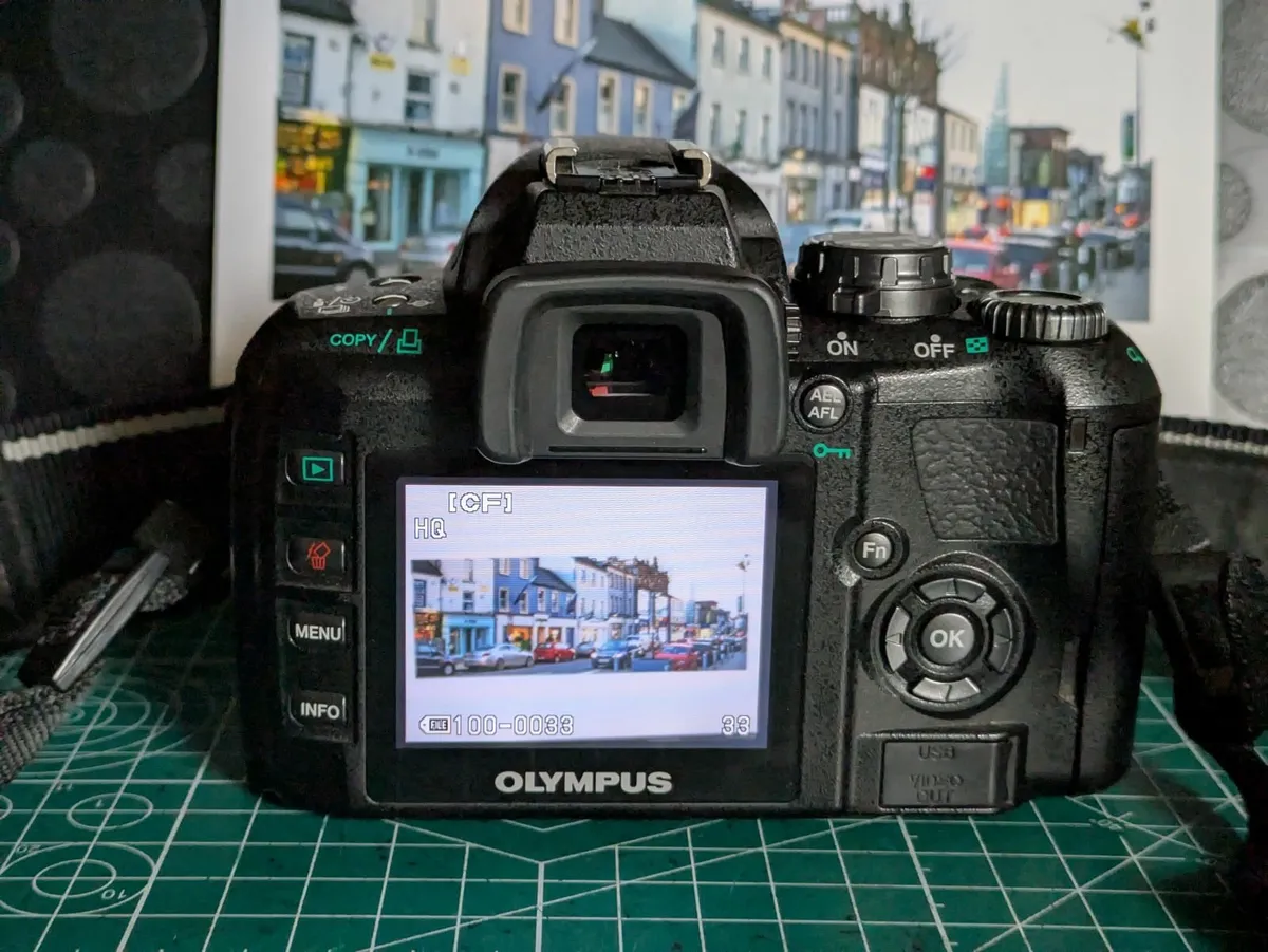 Olympus E-400 10MP Kodak🌈 CCD sensor DSLR camera - Image 2