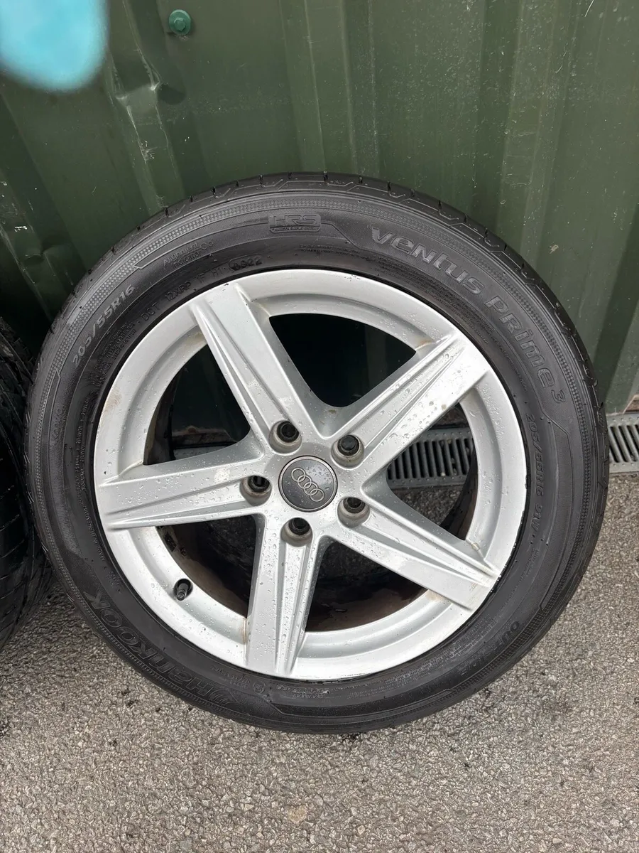 18 INCH GENUINE AUDI A3 ALLOYS - Image 4