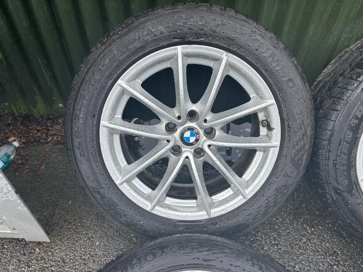 17 INCH GENUINE BMW G30 ALLOYS RUN FLAT TYRES - Image 2