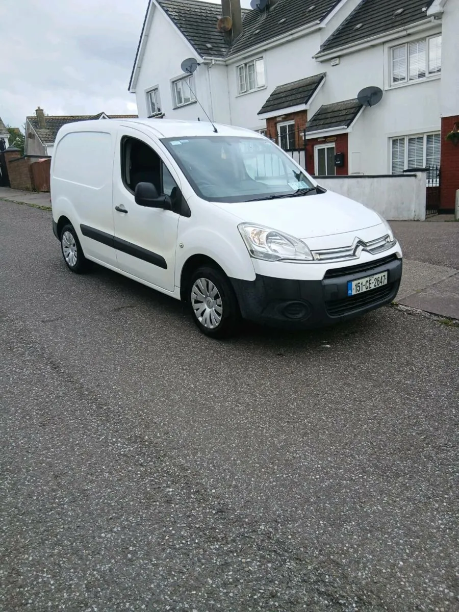 151 BERLINGO  TAX AND CVRT 3 SEATER - Image 1