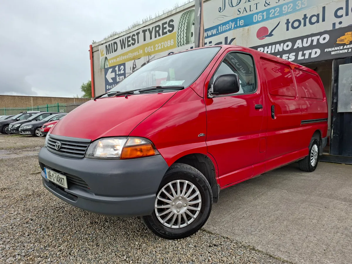 🦏 Toyota HiAce 2006. Beautiful clean van 🦏 - Image 4