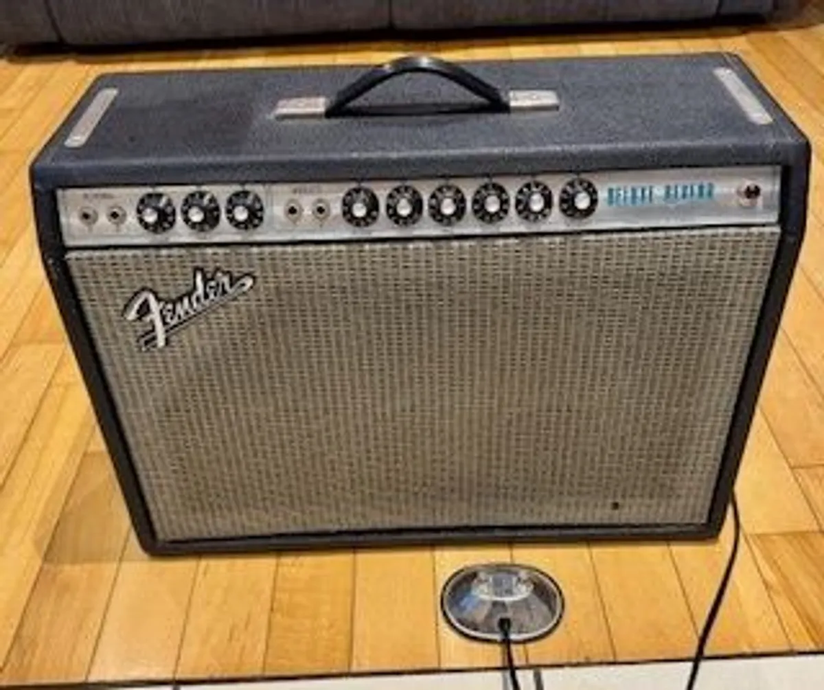 Vintage Fender Deluxe Reverb - Image 1