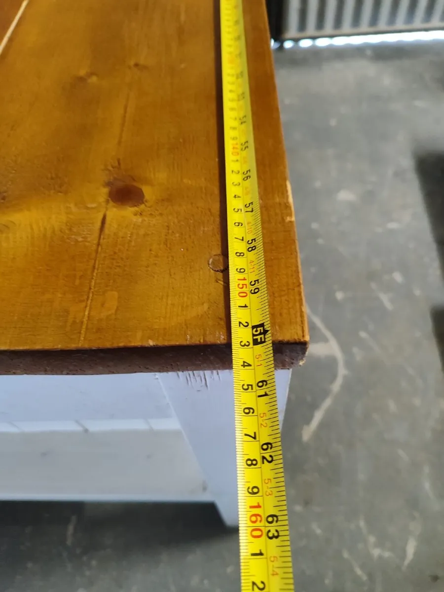 Display counter / island unit - Image 3
