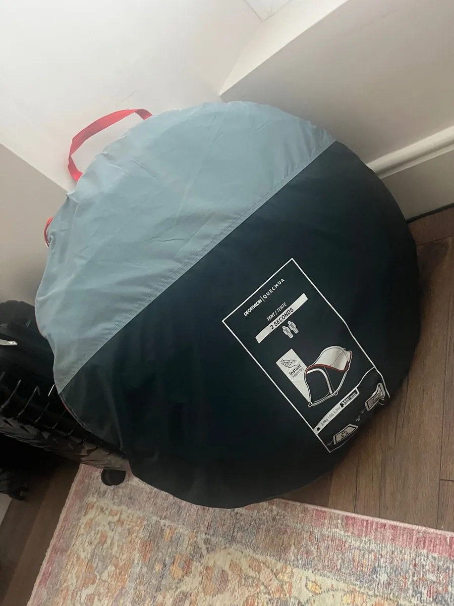Decathlon 2 Second Tent
