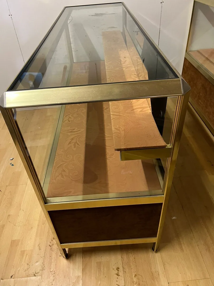 Glass counter - Image 3