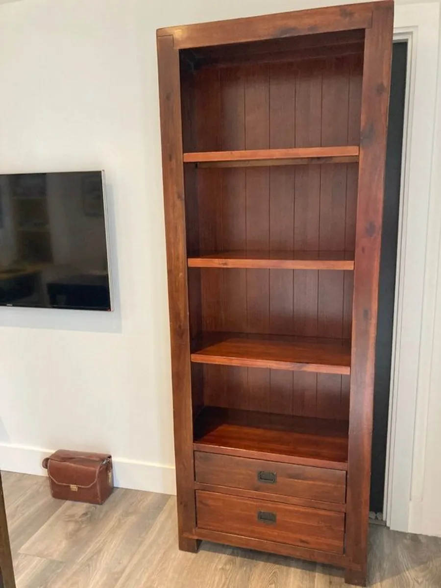 Stunning bookcase / dresser - Image 1