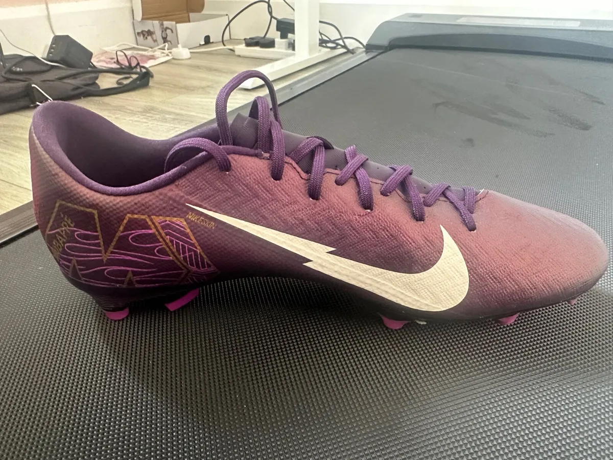 Nike Football Boots - Image 1