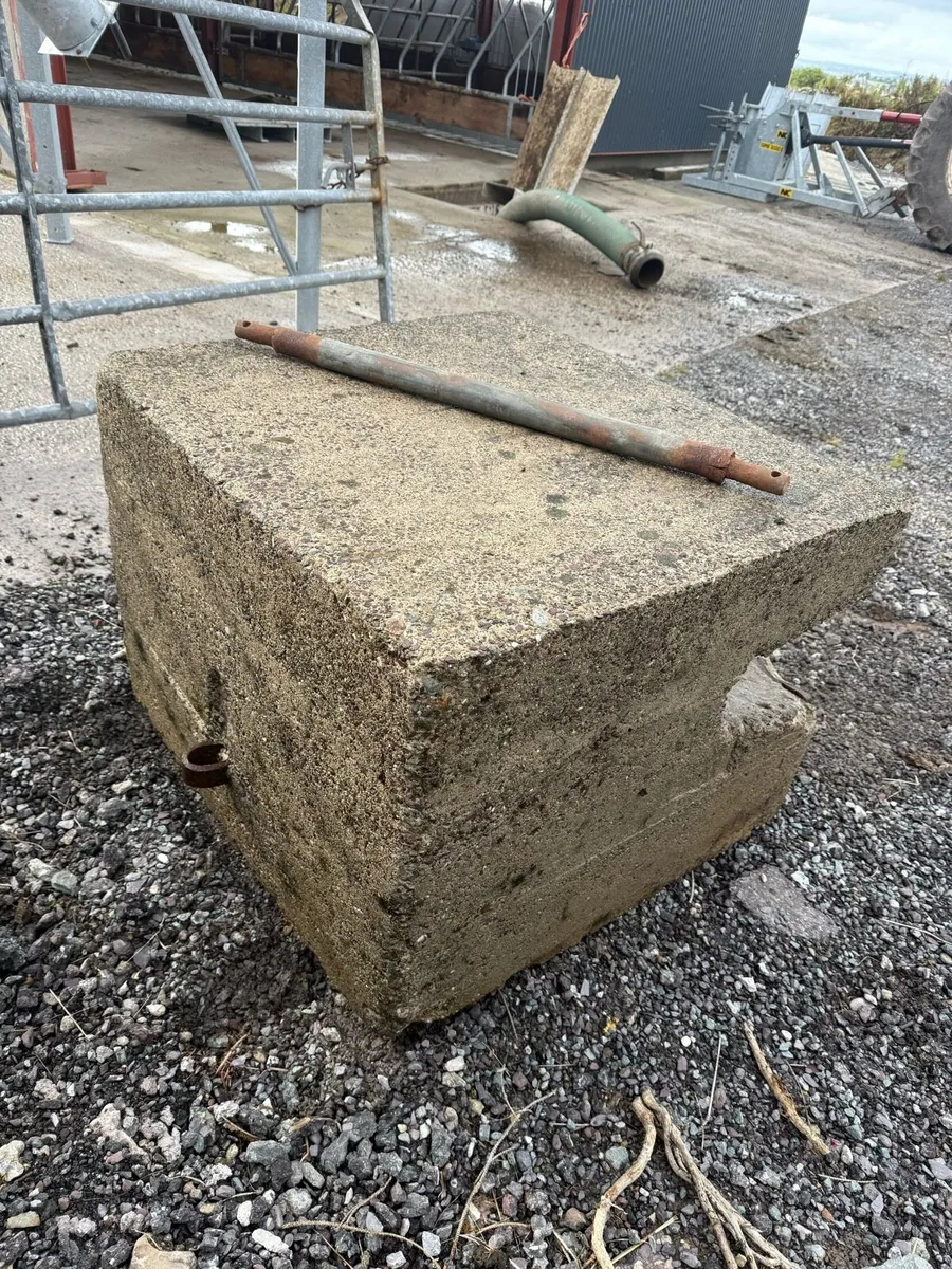 Tractor weight block - Image 4
