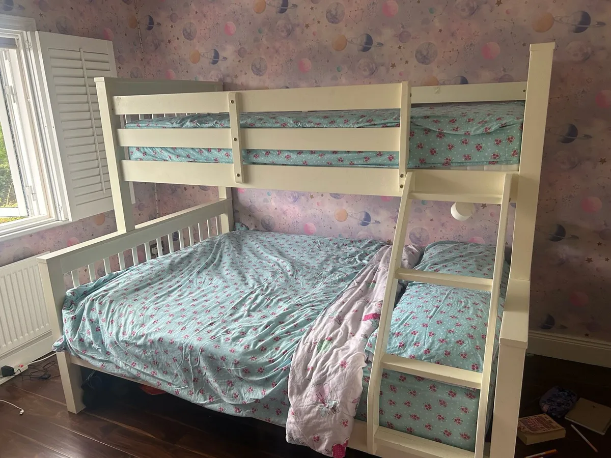 Bunk bed - Image 1