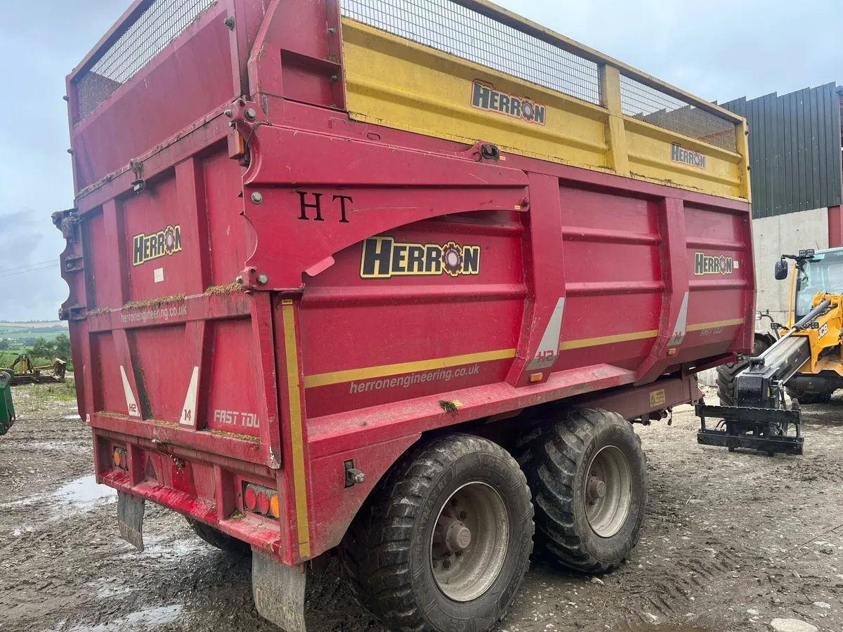 Herron h2 14t silage trailer - Image 3