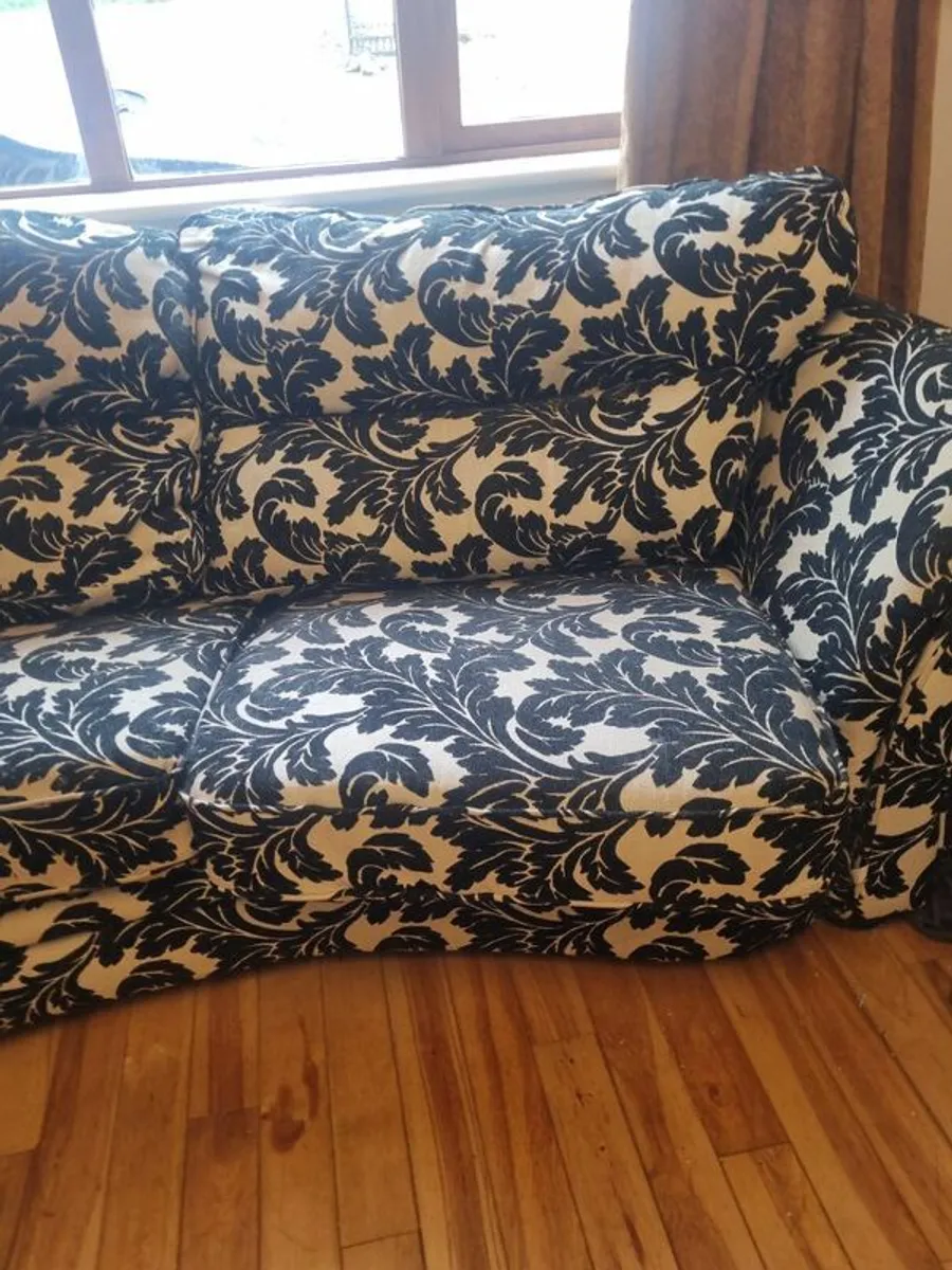three piece suite - Image 2