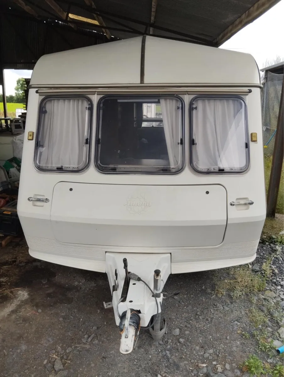 Caravan - Image 4