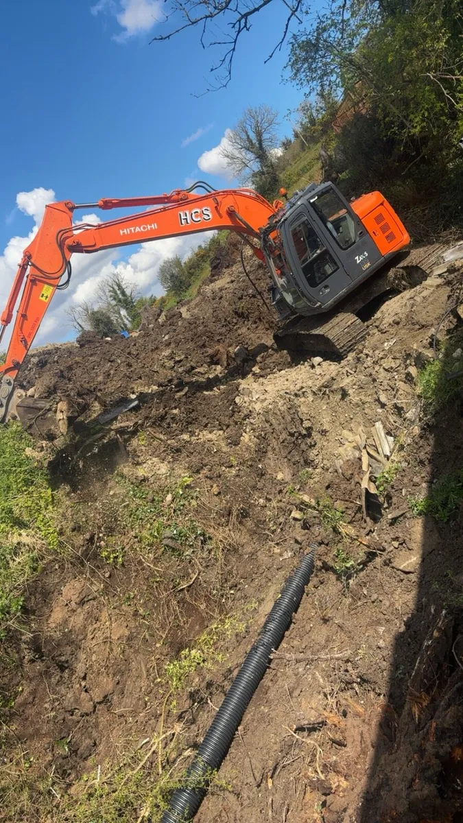 Hitachi zaxis  135 dash 1 - Image 2