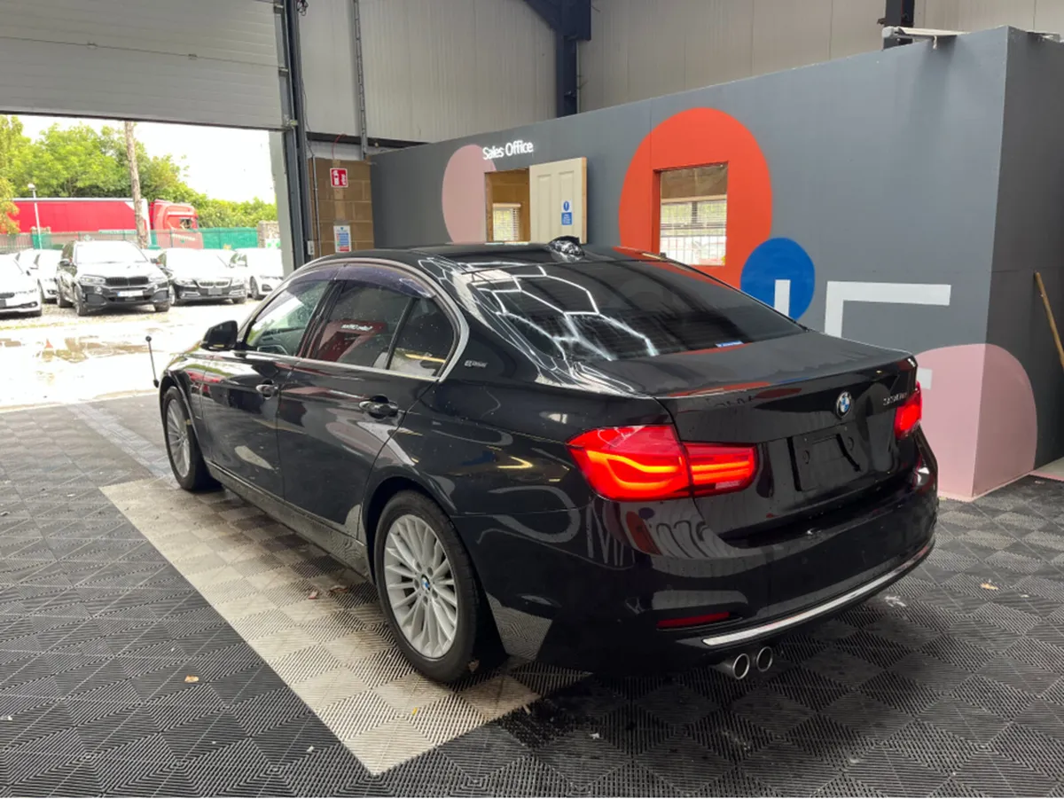 BMW 3-Series ONLY €17950 BMW 330E / 54k KMs /REVER - Image 4