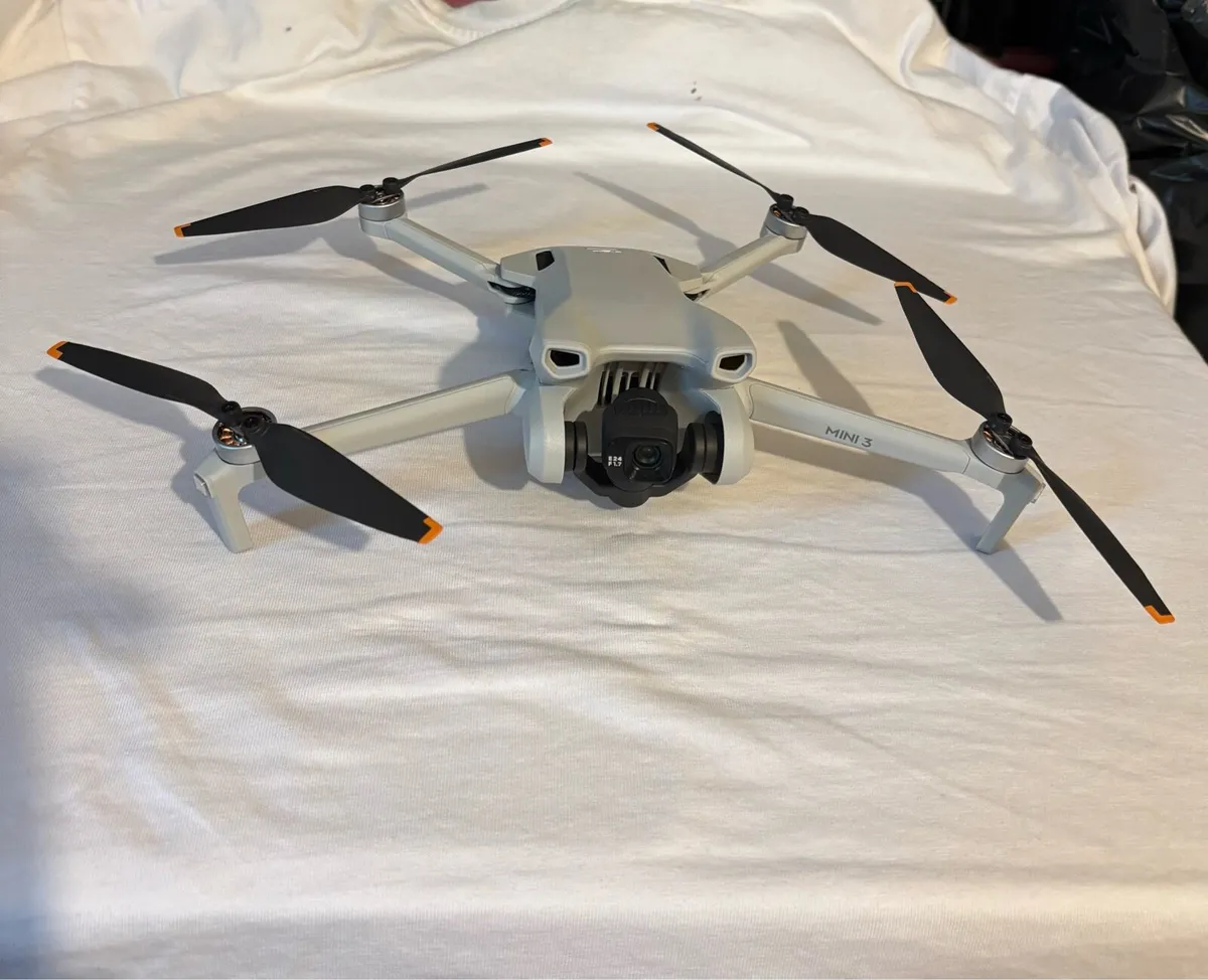 Dji mini 3 bundle - Image 1