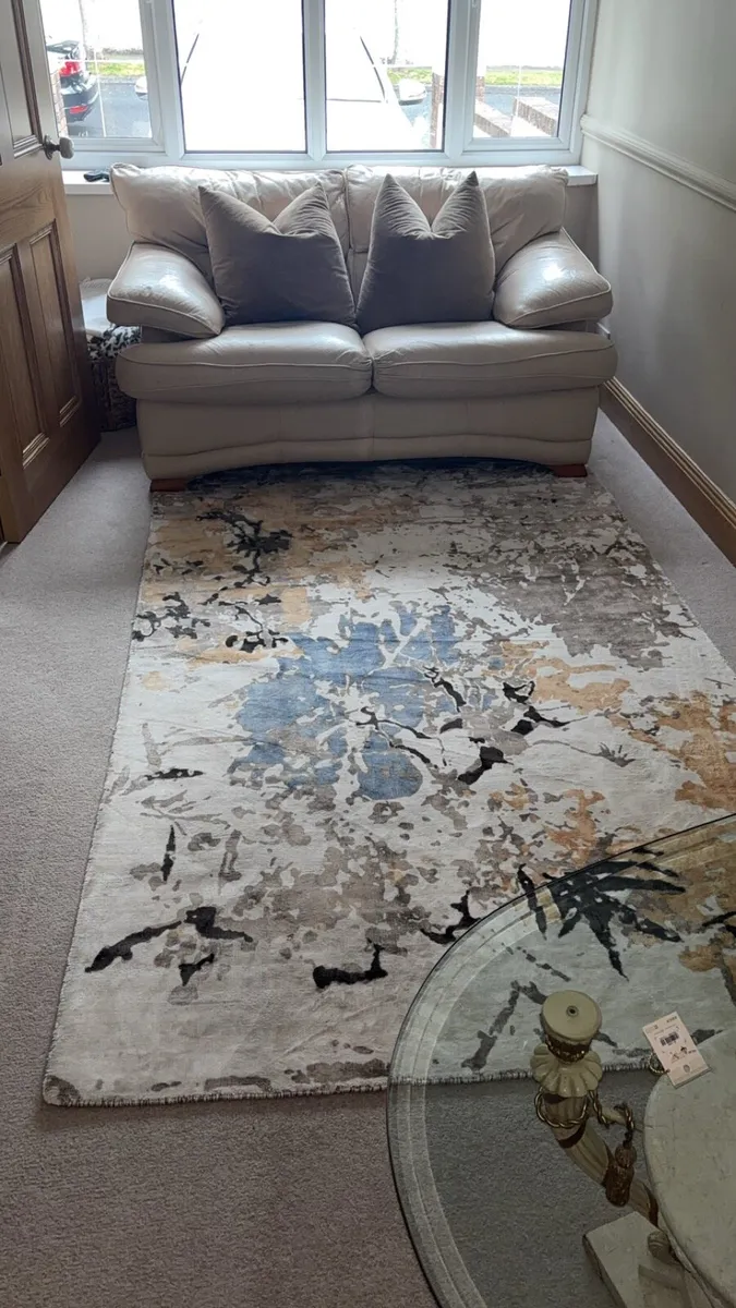Rug - Image 1