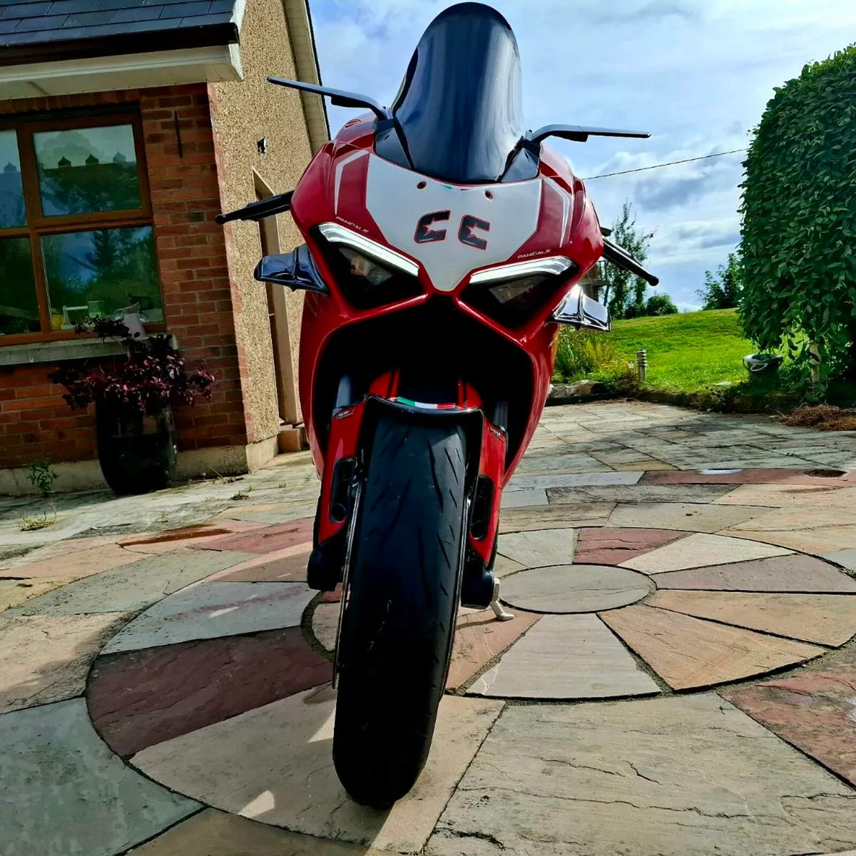 Ducati Panigale V4 - Image 2