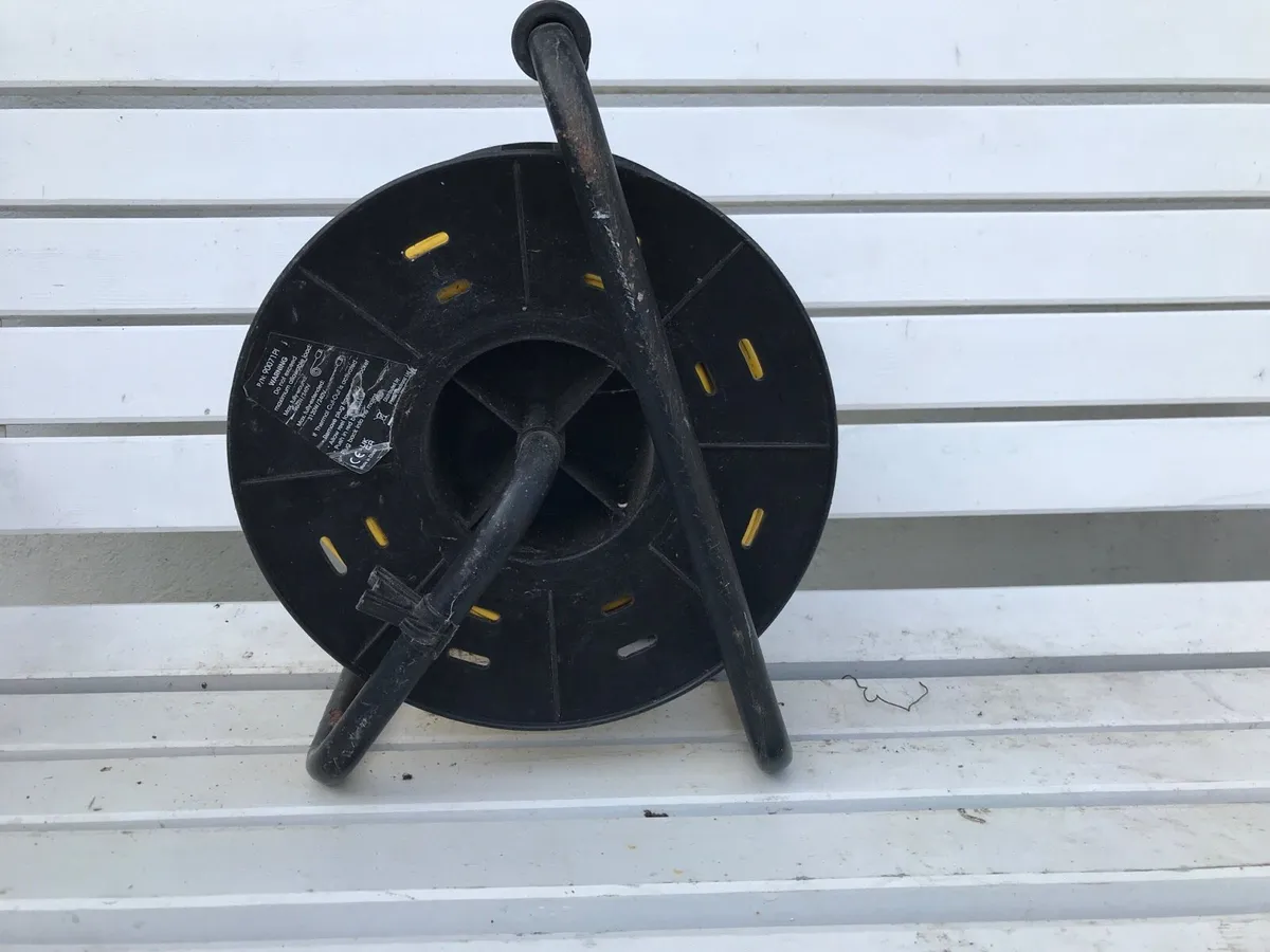 Extension cable reel - Image 2