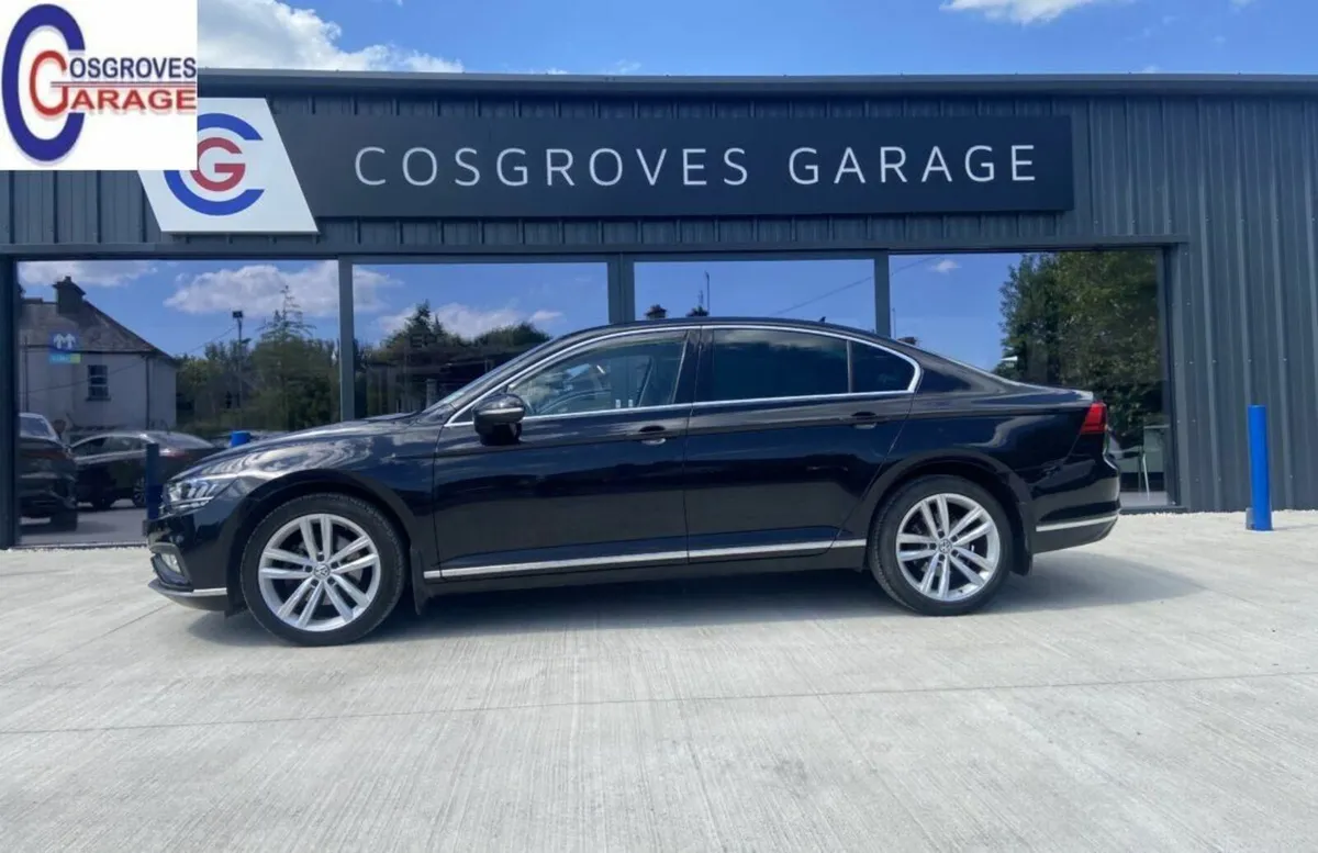 Volkswagen Passat 2020 - Image 2