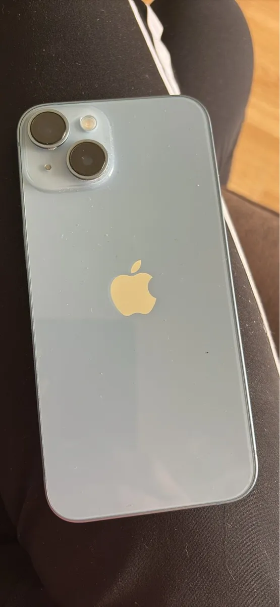 iPhone 14 - Image 1