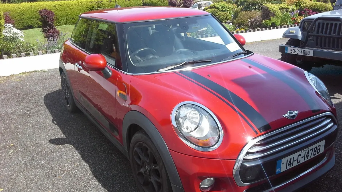 Mini Cooper 2014--Low milage. - Image 1